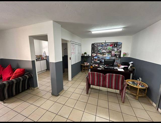 486M² WAREHOUSE TO LET IN SPARTAN